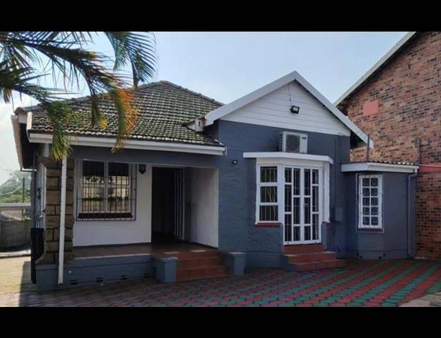 2 BEDROOM SIMPLEX FOR SALE IN MUSGRAVE
